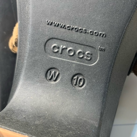 CROCS  Black & Tan Clogs Wedge Heels  - Size 10 - Picture 2 of 7